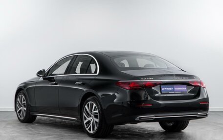 Mercedes-Benz E-Класс, 2024 год, 8 699 000 рублей, 2 фотография