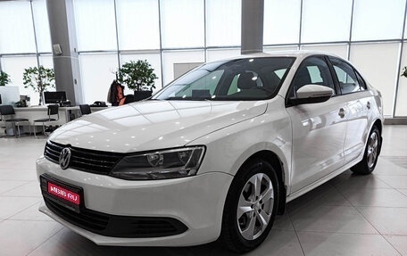 Volkswagen Jetta VI, 2014 год, 895 000 рублей, 1 фотография
