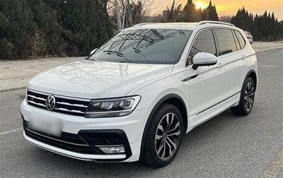 Volkswagen Tiguan II, 2021 год, 2 540 000 рублей, 1 фотография