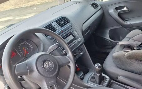 Volkswagen Polo VI (EU Market), 2012 год, 530 000 рублей, 2 фотография