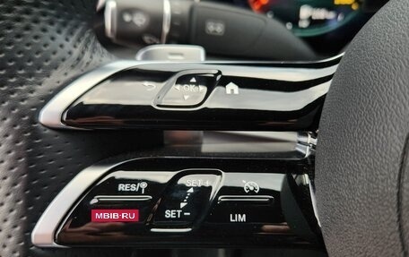 Mercedes-Benz E-Класс, 2022 год, 24 фотография