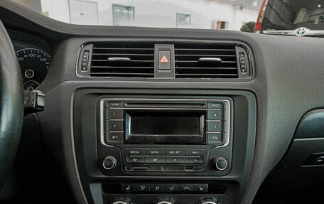 Volkswagen Jetta VI, 2014 год, 895 000 рублей, 15 фотография