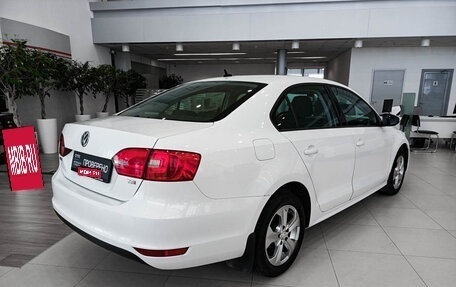 Volkswagen Jetta VI, 2014 год, 895 000 рублей, 5 фотография