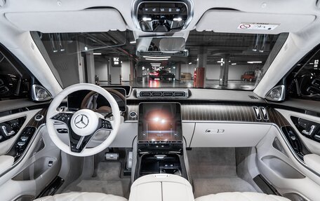 Mercedes-Benz Maybach S-Класс, 2024 год, 27 000 000 рублей, 4 фотография