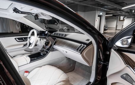Mercedes-Benz Maybach S-Класс, 2024 год, 27 000 000 рублей, 11 фотография