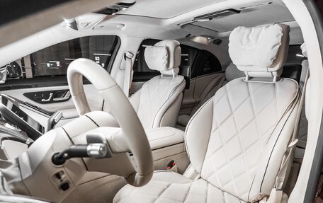 Mercedes-Benz Maybach S-Класс, 2024 год, 27 000 000 рублей, 31 фотография