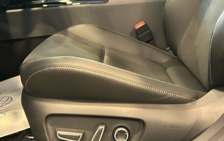 Toyota Camry, 2024 год, 4 600 000 рублей, 13 фотография