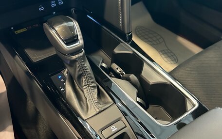 Toyota Camry, 2024 год, 4 600 000 рублей, 17 фотография