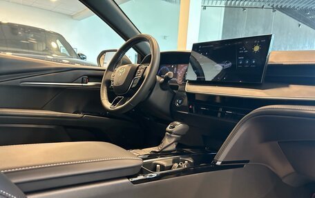 Toyota Camry, 2024 год, 4 600 000 рублей, 25 фотография