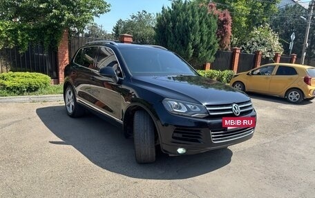 Volkswagen Touareg III, 2013 год, 2 090 000 рублей, 2 фотография