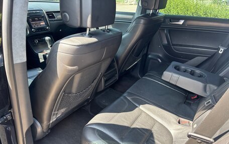 Volkswagen Touareg III, 2013 год, 2 090 000 рублей, 10 фотография
