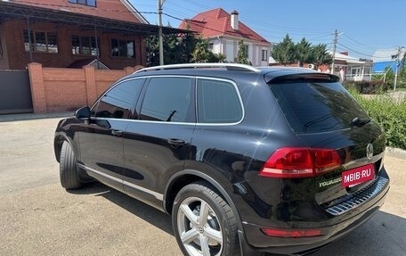 Volkswagen Touareg III, 2013 год, 2 090 000 рублей, 4 фотография