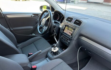 Volkswagen Golf VI, 2009 год, 1 200 000 рублей, 6 фотография
