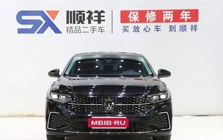 Volkswagen Passat B8 рестайлинг, 2022 год, 2 200 000 рублей, 2 фотография