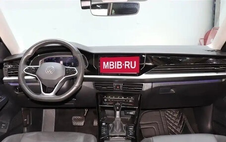 Volkswagen Passat B8 рестайлинг, 2022 год, 2 200 000 рублей, 11 фотография