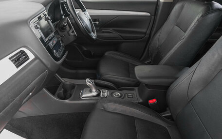 Mitsubishi Outlander III рестайлинг 3, 2014 год, 1 949 000 рублей, 7 фотография