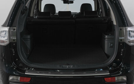 Mitsubishi Outlander III рестайлинг 3, 2014 год, 1 949 000 рублей, 6 фотография