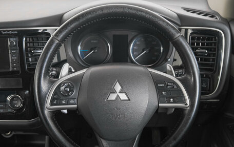 Mitsubishi Outlander III рестайлинг 3, 2014 год, 1 949 000 рублей, 14 фотография