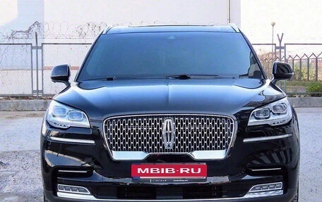 Lincoln Aviator II, 2021 год, 3 590 000 рублей, 2 фотография