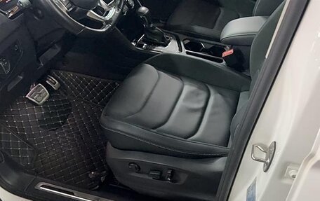 Volkswagen Tiguan II, 2021 год, 2 540 000 рублей, 11 фотография