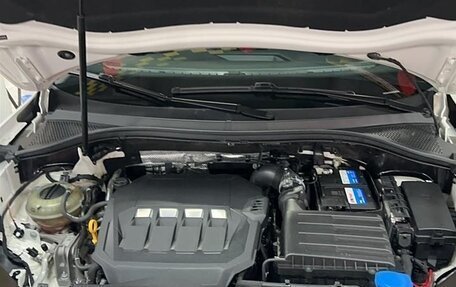 Volkswagen Tiguan II, 2021 год, 2 540 000 рублей, 15 фотография