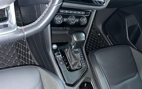 Volkswagen Tiguan II, 2021 год, 2 540 000 рублей, 12 фотография