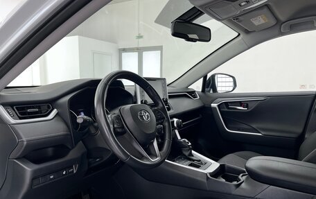 Toyota RAV4, 2020 год, 3 299 000 рублей, 9 фотография