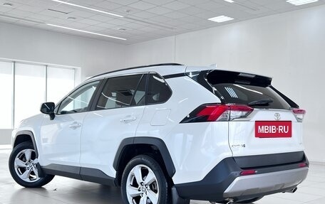 Toyota RAV4, 2020 год, 3 299 000 рублей, 7 фотография