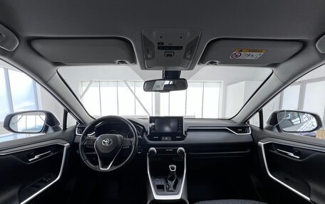 Toyota RAV4, 2020 год, 3 299 000 рублей, 13 фотография