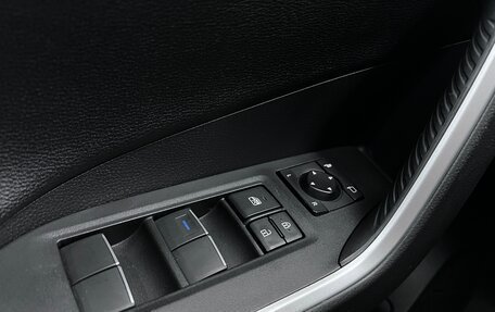 Toyota RAV4, 2020 год, 3 299 000 рублей, 23 фотография