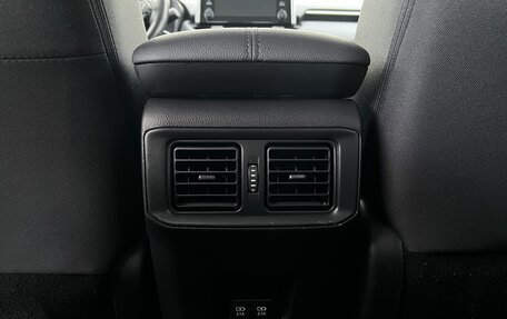 Toyota RAV4, 2020 год, 3 299 000 рублей, 27 фотография