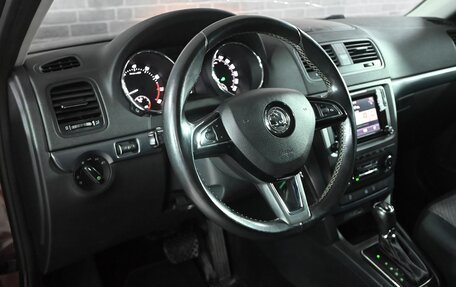 Skoda Yeti I рестайлинг, 2015 год, 1 440 000 рублей, 11 фотография