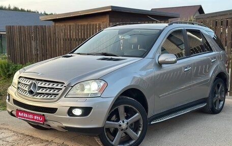 Mercedes-Benz M-Класс, 2005 год, 1 350 000 рублей, 1 фотография