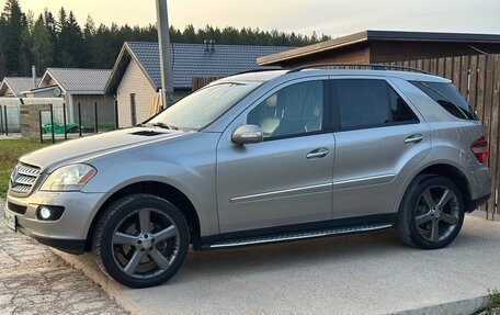 Mercedes-Benz M-Класс, 2005 год, 1 350 000 рублей, 2 фотография
