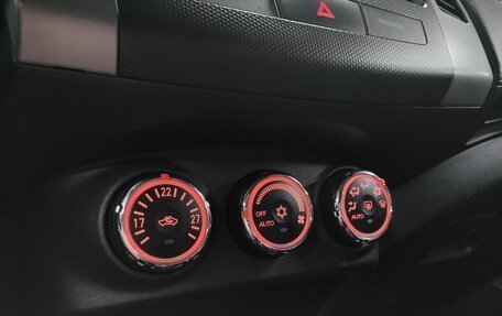 Mitsubishi Outlander III рестайлинг 3, 2011 год, 1 170 500 рублей, 17 фотография