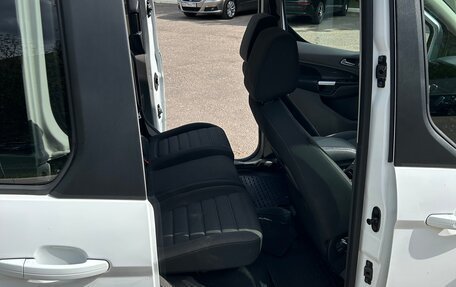 Ford Tourneo Connect II рестайлинг, 2019 год, 2 160 000 рублей, 14 фотография