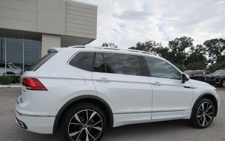 Volkswagen Tiguan II, 2023 год, 3 405 000 рублей, 3 фотография