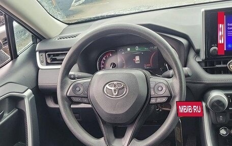 Toyota RAV4, 2023 год, 3 130 000 рублей, 11 фотография