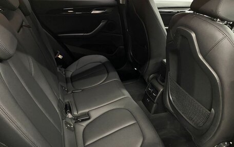 BMW X1, 2018 год, 2 300 000 рублей, 14 фотография