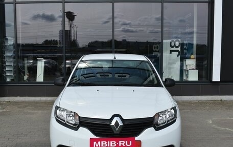 Renault Logan II, 2015 год, 765 000 рублей, 2 фотография