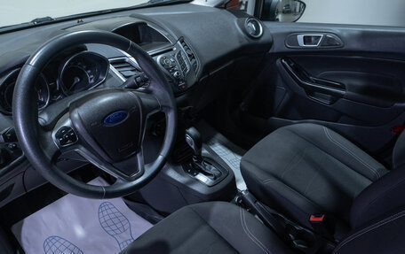 Ford Fiesta, 2016 год, 899 000 рублей, 6 фотография