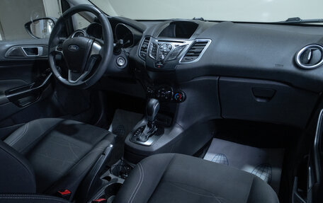 Ford Fiesta, 2016 год, 899 000 рублей, 16 фотография