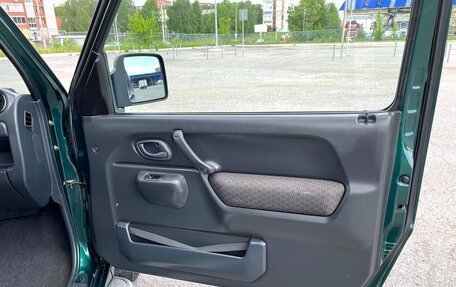 Suzuki Jimny, 2005 год, 859 000 рублей, 23 фотография