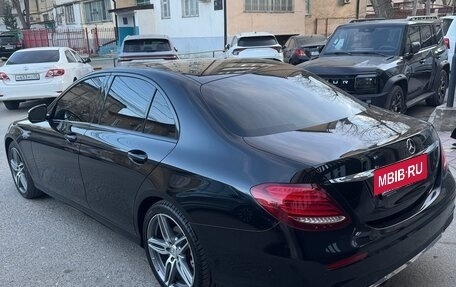 Mercedes-Benz E-Класс, 2016 год, 3 150 000 рублей, 6 фотография