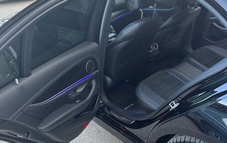 Mercedes-Benz E-Класс, 2016 год, 3 150 000 рублей, 9 фотография