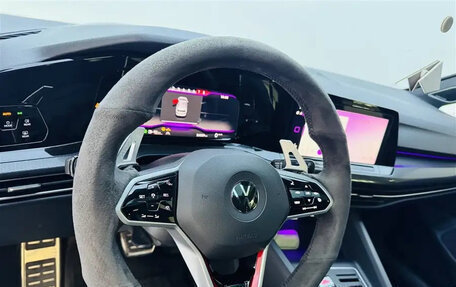 Volkswagen Golf GTI, 2022 год, 2 450 000 рублей, 12 фотография
