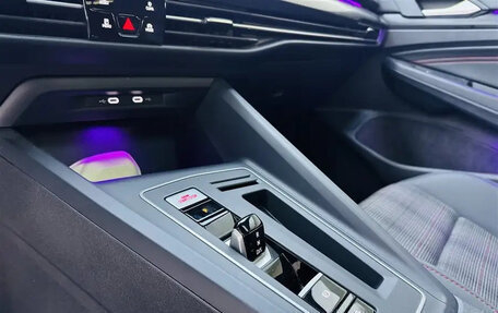 Volkswagen Golf GTI, 2022 год, 2 450 000 рублей, 14 фотография