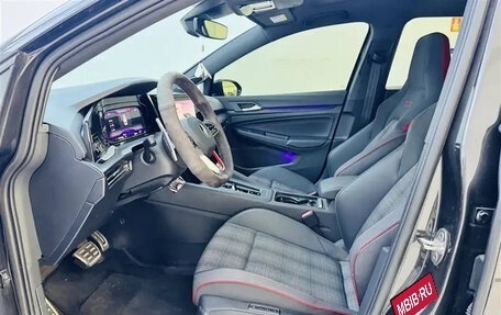 Volkswagen Golf GTI, 2022 год, 2 450 000 рублей, 9 фотография