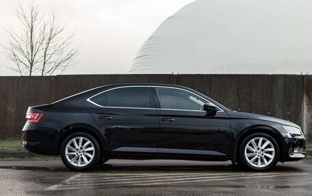 Skoda Octavia IV, 2019 год, 1 600 000 рублей, 12 фотография