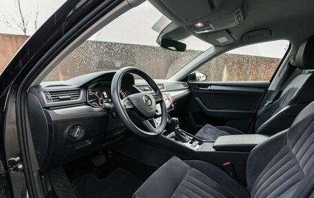 Skoda Octavia IV, 2019 год, 1 600 000 рублей, 21 фотография